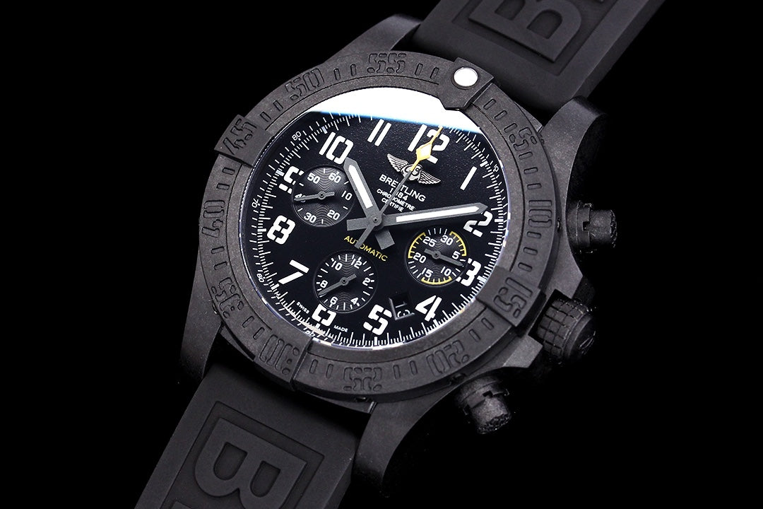 Breitling Avenger full set