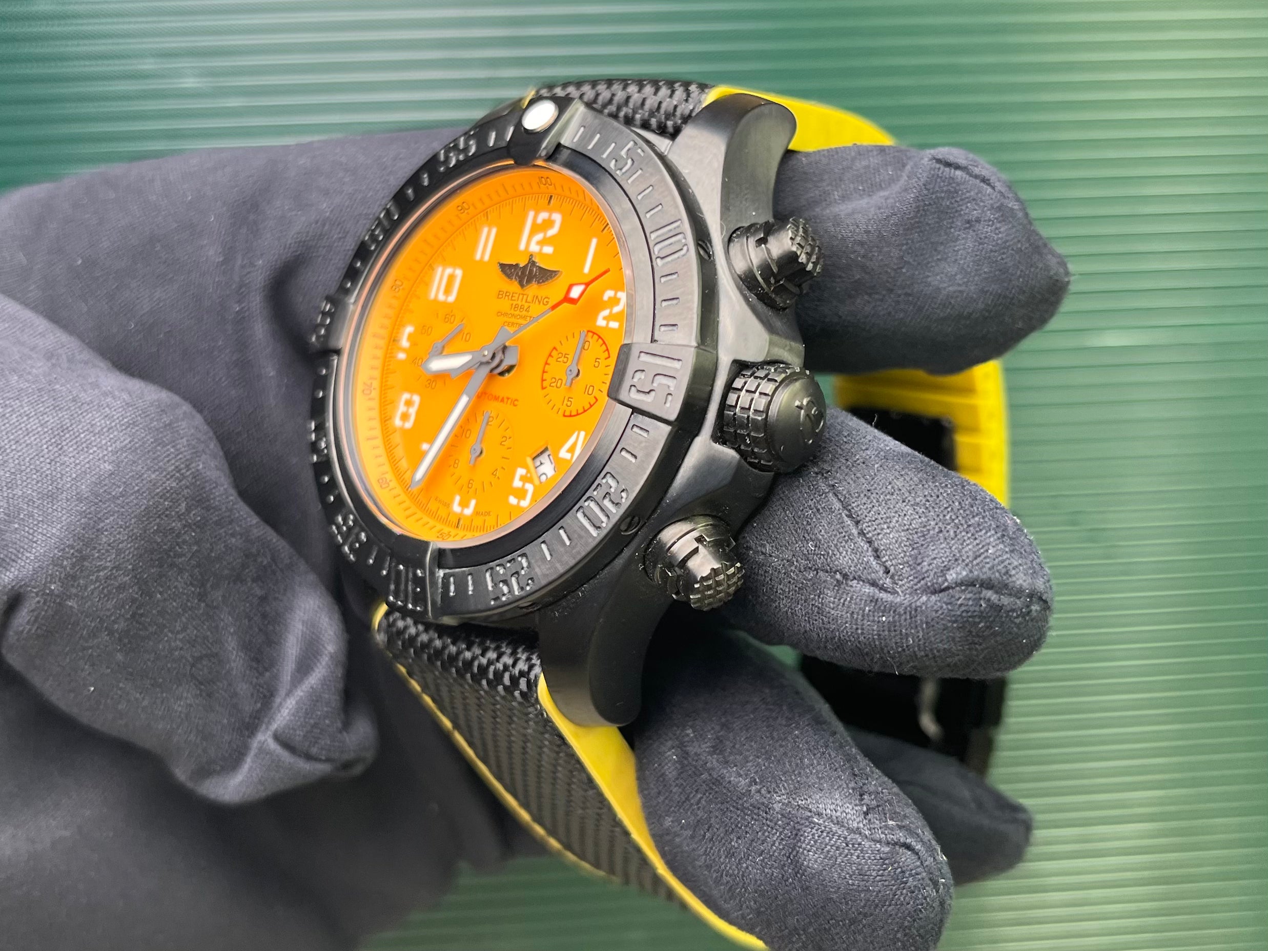 Breitling Avenger